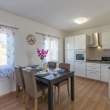 Holiday home Gorgeous In With Wifi *