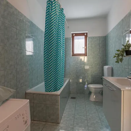 Gorgeous In With Wifi Holiday home *