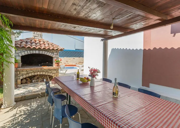 Gorgeous In With Wifi *